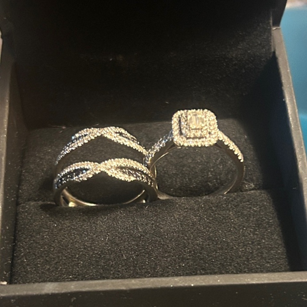 Elegant White Gold/Black and white diamond wedding ring Set